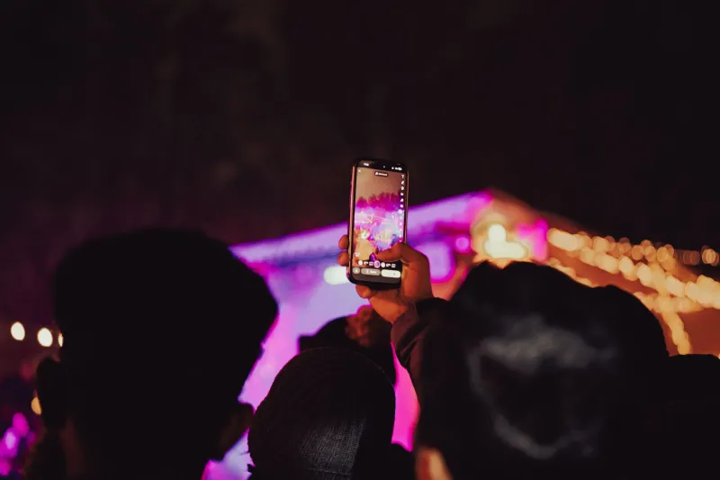 Your Phone Is Lying About Its Performance: The Truth About Heat and Speed
