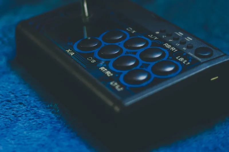Buttons Matter More Than Benchmarks: The Science of How Your Handheld Inputs Actually Feel