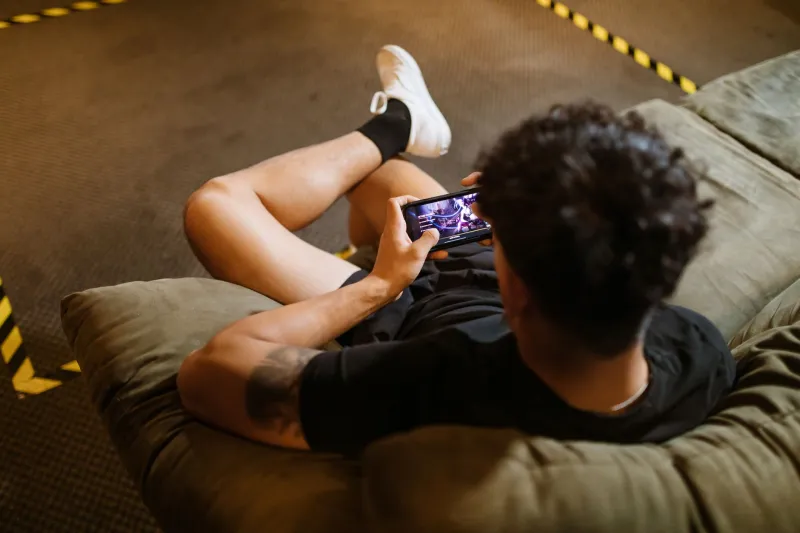 Why Hardcore Gamers Are Selling Their Consoles and Going All-In on Handheld PCs